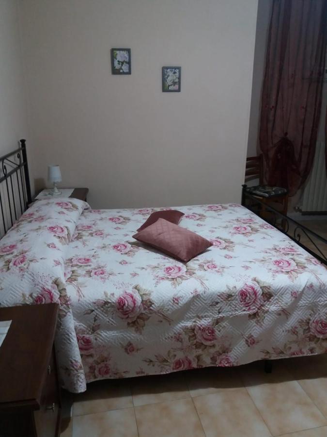 Apartamento La Casa Nel Borgo SantʼAgata deʼ Goti Exterior foto