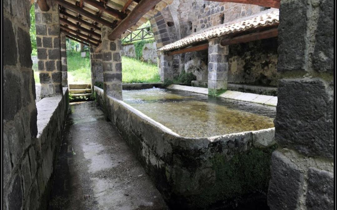 Apartamento La Casa Nel Borgo SantʼAgata deʼ Goti Exterior foto